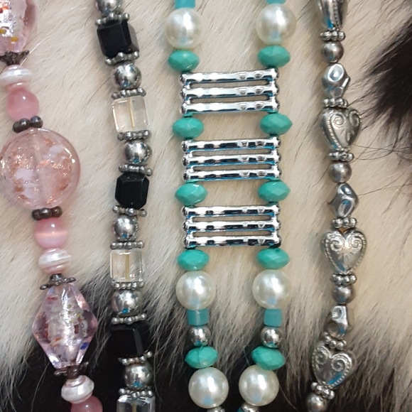 Watch with 4 bands - Picture 3 of 3